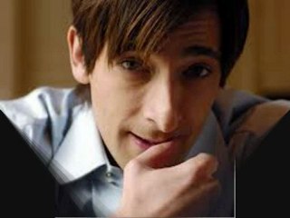 Adrien Brody HairStyle (Men HairStyle)