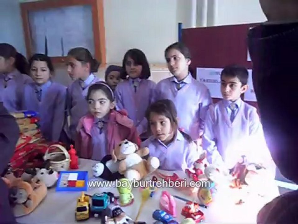 Bayburt Rehberi - KALEARDI 75. YIL İLKÖĞRETİM'DEN AFGAN AİLELERE YARDIM
