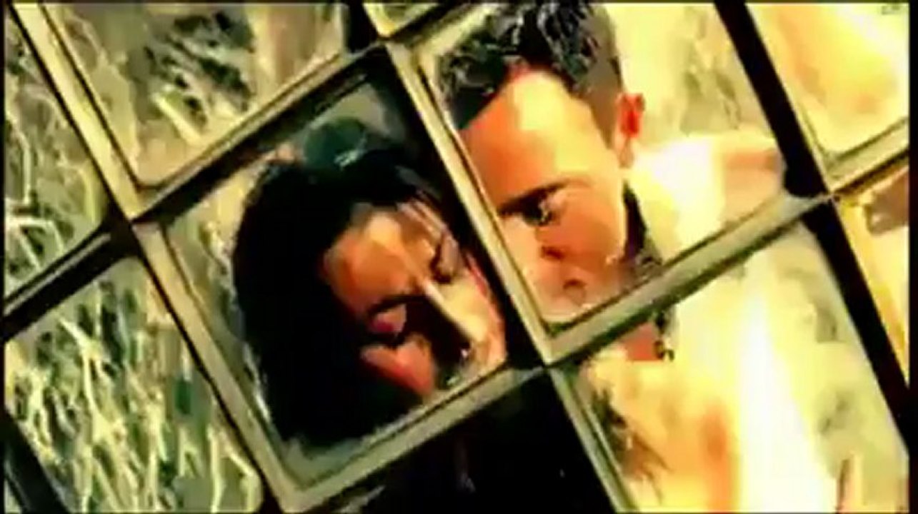 Mustafa Sandal feat. Natalia Aşka Yürek Gerek