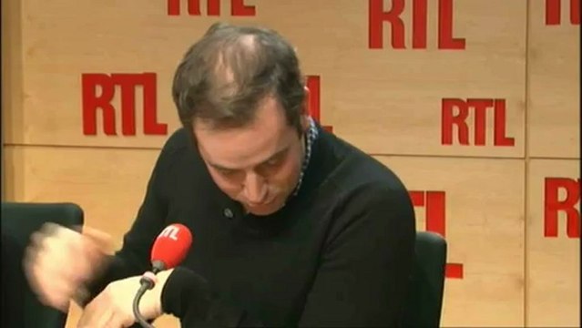 Le debrief de l'actualité de Tanguy Pastureau : Claude Sérillon va nous vendre du Hollande