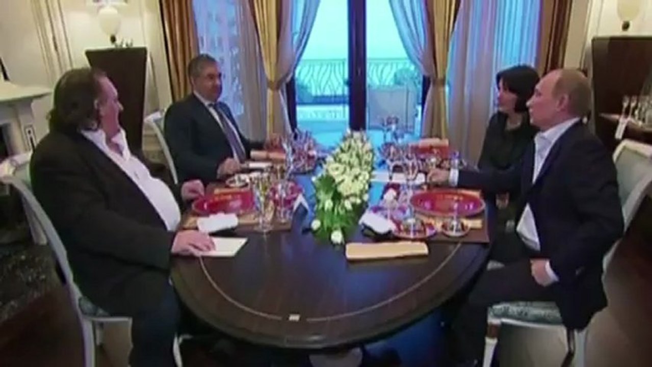Obelix bei den Russen: Putin gibt Depardieu Pass
