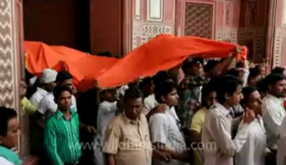Agra-Taj Mahal-11.flv