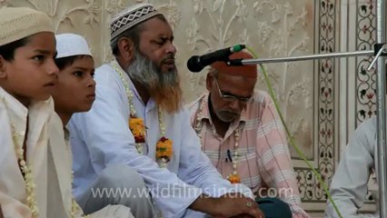 Agra-Taj Mahal-22.mov