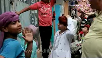 Agra-Taj Mahal-45.flv