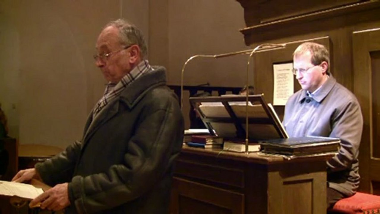 Herr Josef Erb singt beim Dankgottesdiest in Zell / Ybbs