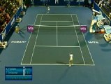 Schiavone vs Flipkens - WTA Hobart 2013 - 1° Turno - Livetennis.it