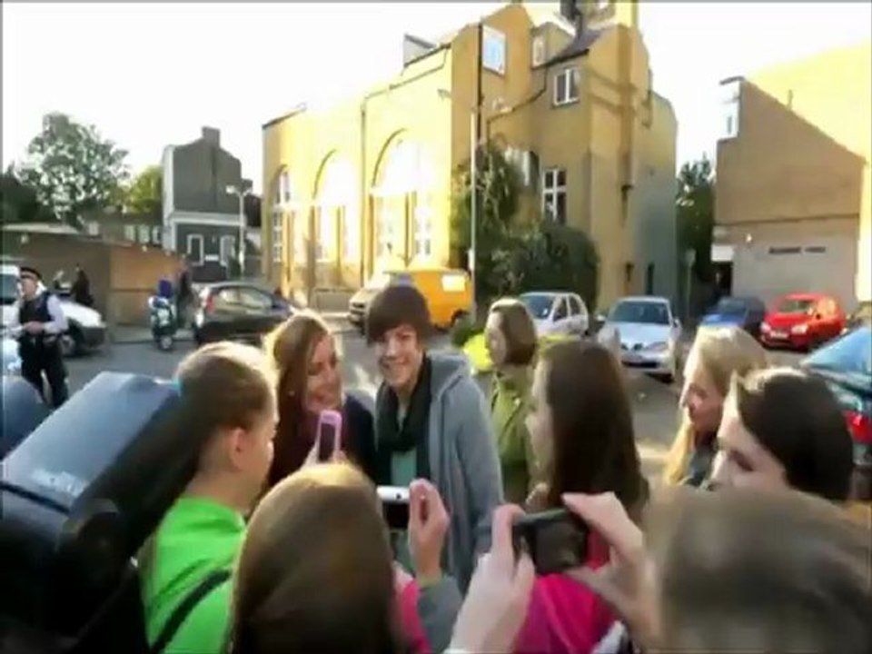 One Direction (7/25) - Portrait de Louis Tomlinson