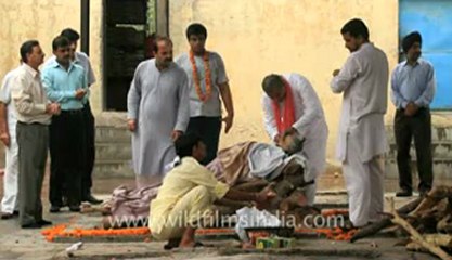 Cremation-Delhi-7D-1.flv