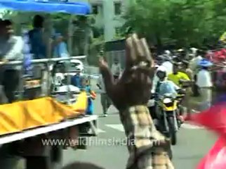 Delhi-olympic torch relay-mdv-376-2.flv