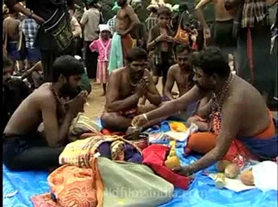 Kerala-Sabarimala-105.flv