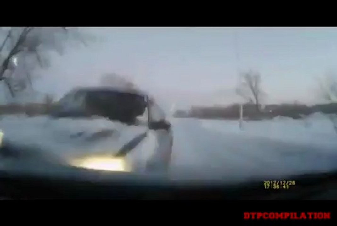 Otomobil Kazaları - Car Crash_2 www.cumlecevirici.org