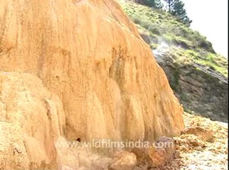 Nanda Devi-Digi Beta-122-1-Hot water Spring-1 .flv