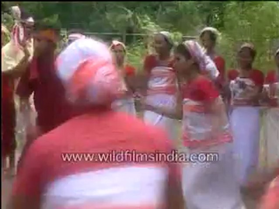 North east dance-MPEG-4 800Kbps.mp4