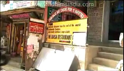 Police chases tibetan boy.flv