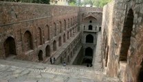 Ugrasen ki baoli-delhi-1.flv