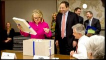 Hillary Clinton torna al lavoro