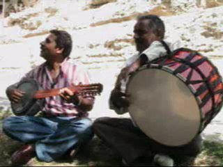 KARAMANLI YEREL MÜZİSYENLER: Şafak & Hüseyin Dikbayır
