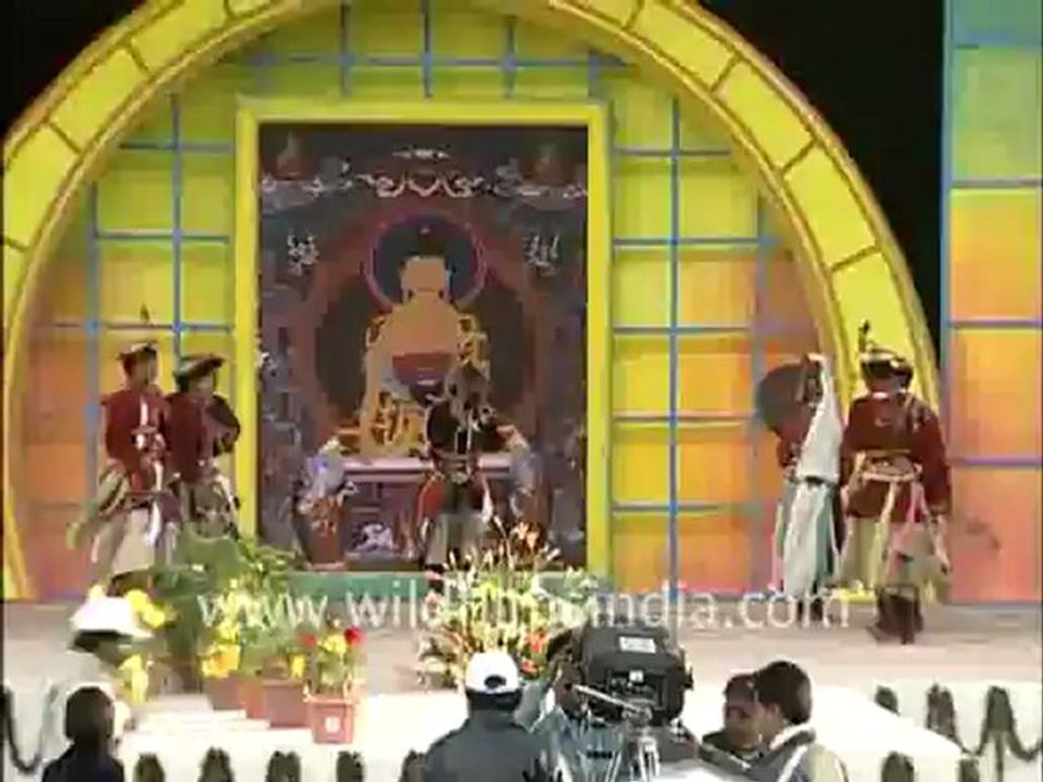 mask dance 1.flv