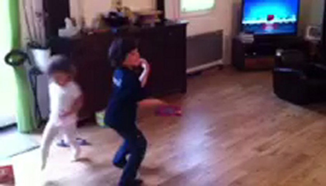 Esteban danse le Hip hop