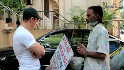 Aamir khan meets cyclist From Ranchi video.mp4