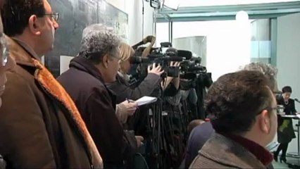 Greek PM talking trust in Berlin with the Chancellor