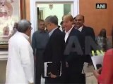 Ashok Gehlot meets JCB company officials.mp4