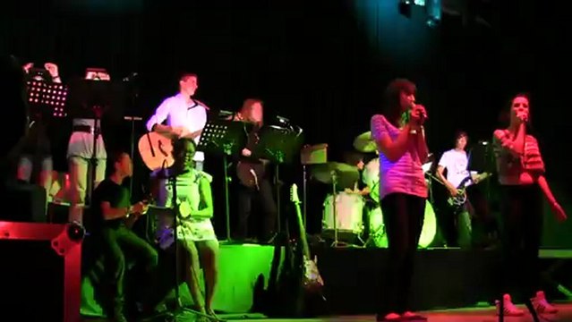 Deville les Rouen - College Jules Verne - Concert 2011- 018.MTS