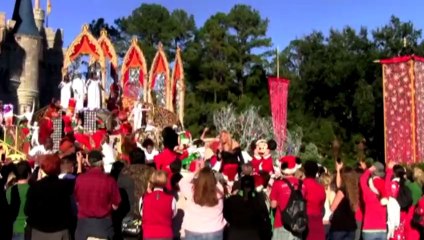 Mariah Carey dans un bikini rouge en Australie