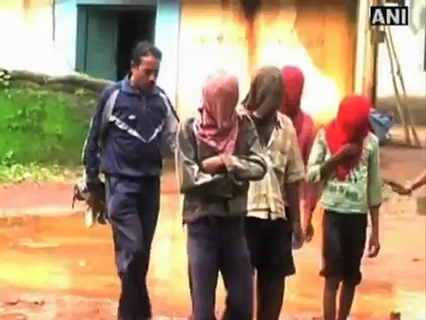 Cops nab four Maoists along with huge cache of arms in Chhattisgarh.mp4