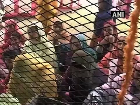 Devotees across faiths converge at mausoleum of Sufi Saint.mp4