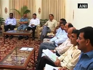 Gehlot gives Rs 200 cr package to cold affected crop owners.mp4