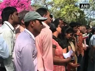 Gehlot listens to people's grievances during Jansunwai.mp4