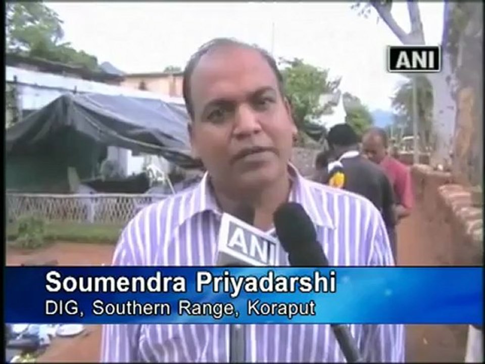 Maoists exchange fire with security forces in Koraput.mp4