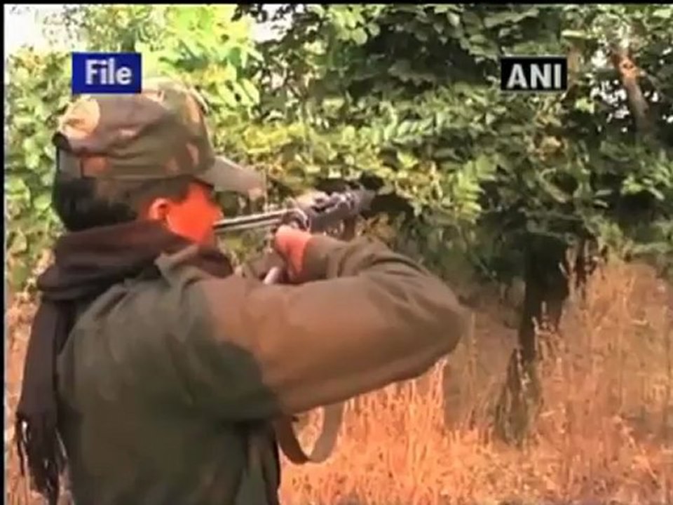 Locals suffer as Maoists threat delays bridge construction in Latehar.mp4