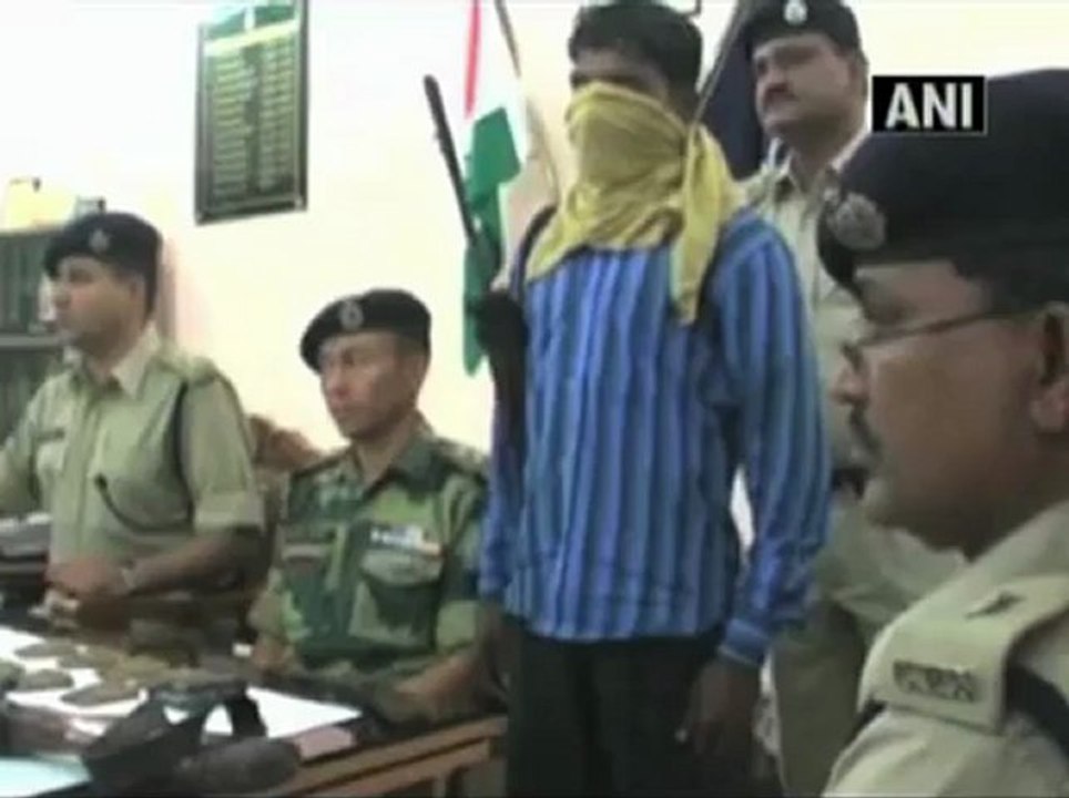 Maoist surrenders in Chhattisgarh.mp4
