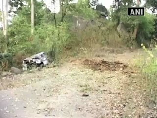 Maoists kill four BSF officers.mp4