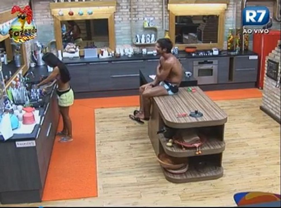 Victor: "Eu sinto muita falta da Nat"