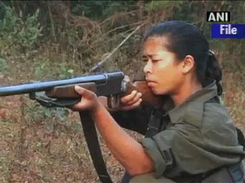 Naxal beaten to death by villagers, in J'khand.mp4