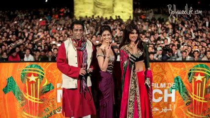 Priyanka Chopra gets to taste homemade barfis in Marrakech.mp4