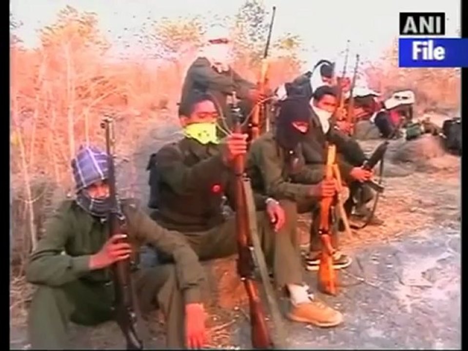 Security forces gun down 17 Maoists in Ch'garh.mp4