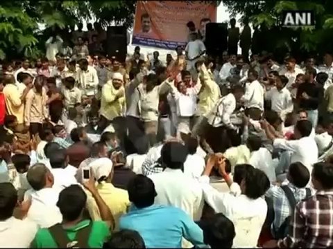 Sheila Dikshit 'sues' Kejriwal over 'dalal' remark.mp4