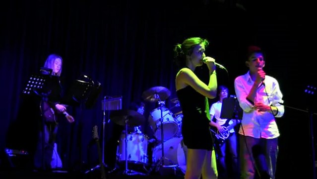 Deville les Rouen - College Jules Verne - Concert 2011- 021.MTS