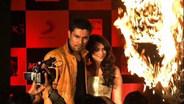 Aditi Rao Hydari And Randeep Hooda Burn A Heart!