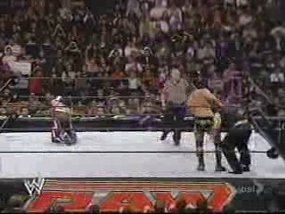 RAW17oct04