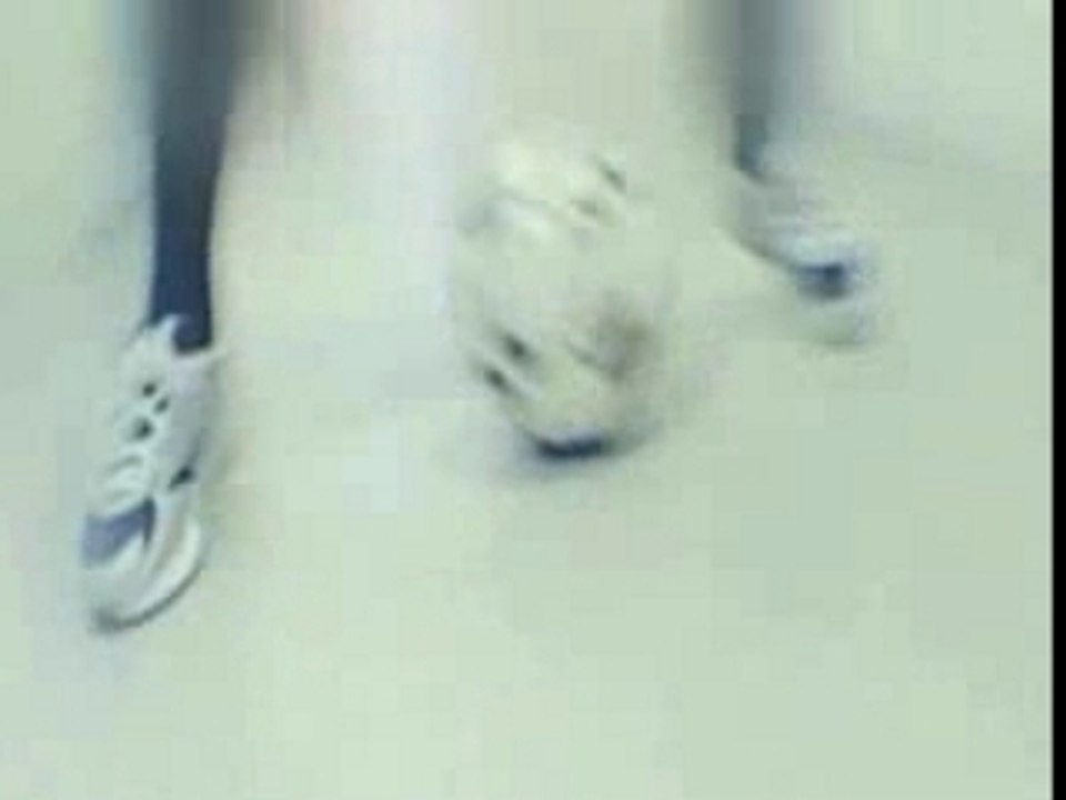 C.RONALDO & RONALDINHO  FREESTYLE  ! ! !