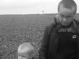 juin  2010 AU TREPORT AVEC MON GRAND FRERE SULLIVAN