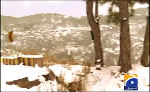 Geo Report- Snowfall in Murree- 07 Jan 2012.mp4
