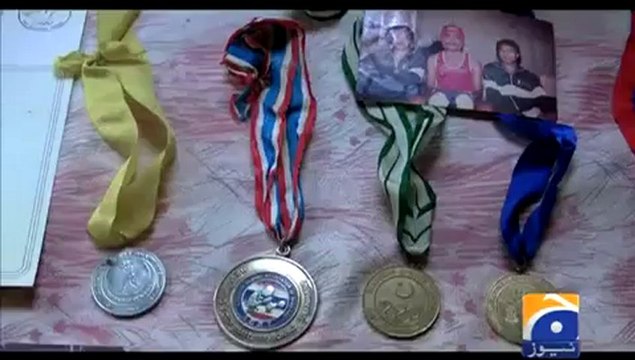 Geo Reports-Boxer Azeem Jan-10 Apr 2012.mp4