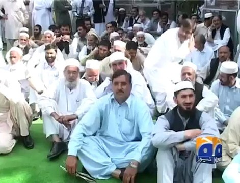 Geo Reports-Nawaz in Peshawar-06 Apr 2012.mp4