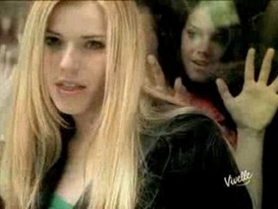 Emma Daumas  Publicite Vivelle Advert